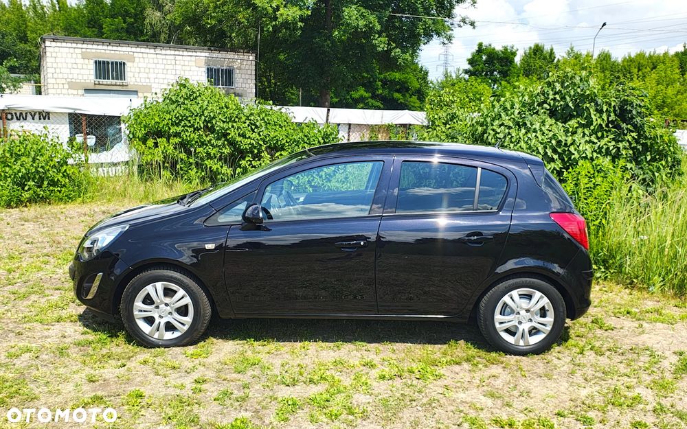 Opel Corsa 1.4 16V Cosmo - 3