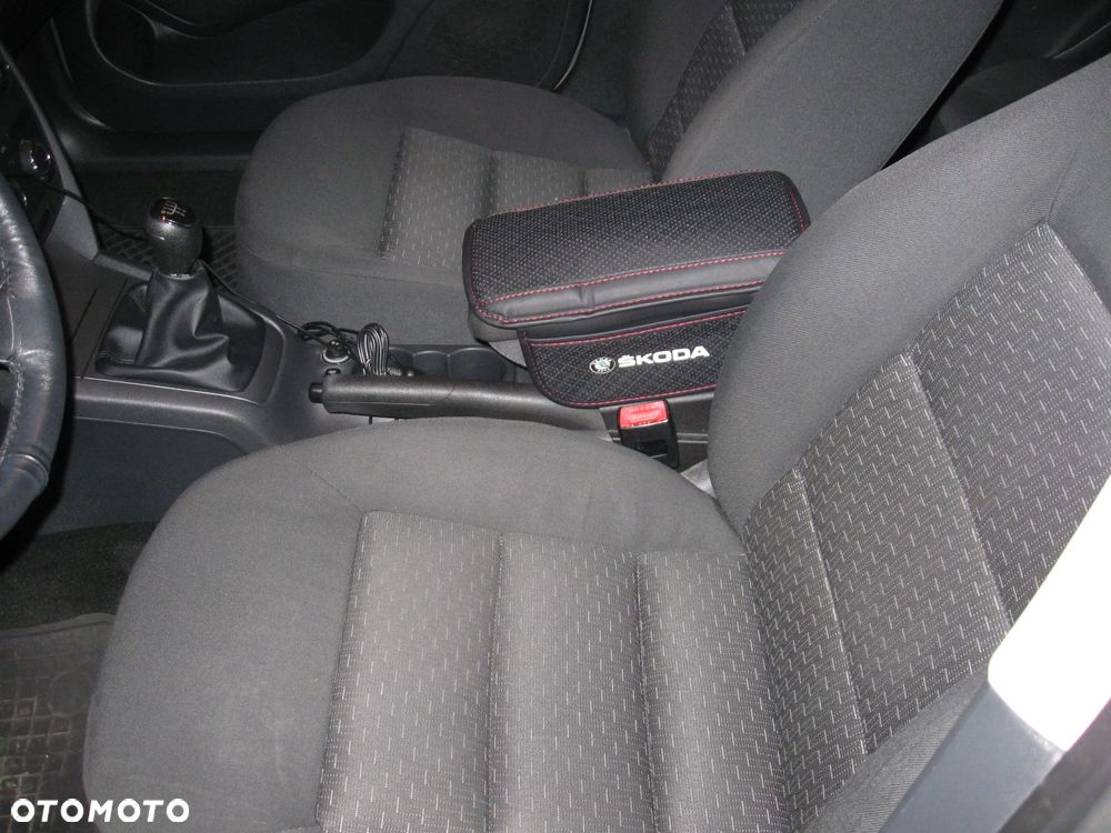 Skoda Octavia 1.6 Active - 12