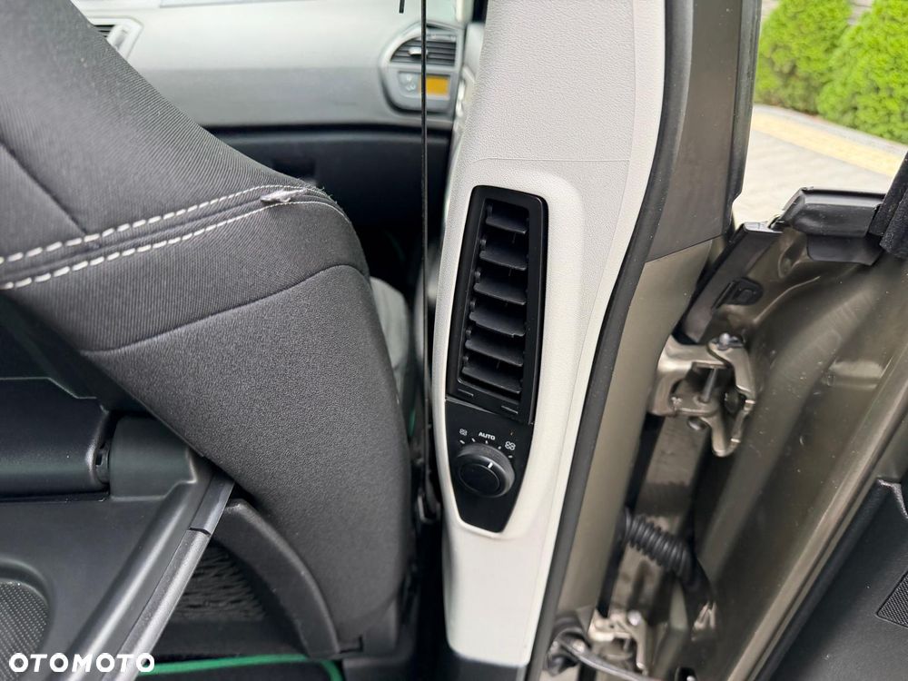 Citroën C4 Picasso VTi 120 Advance - 16