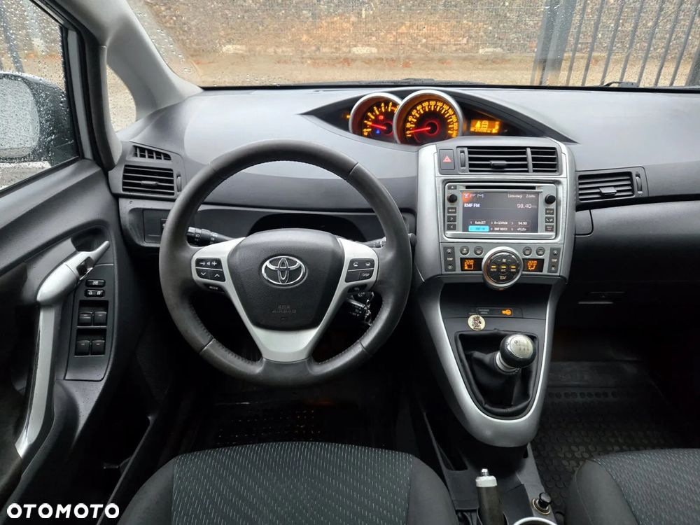 Toyota Verso 2.0 D-4D Executive - 7