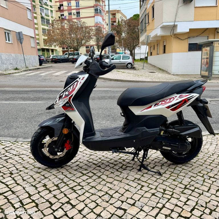 Sym FIDDLE CROX 50 - 3