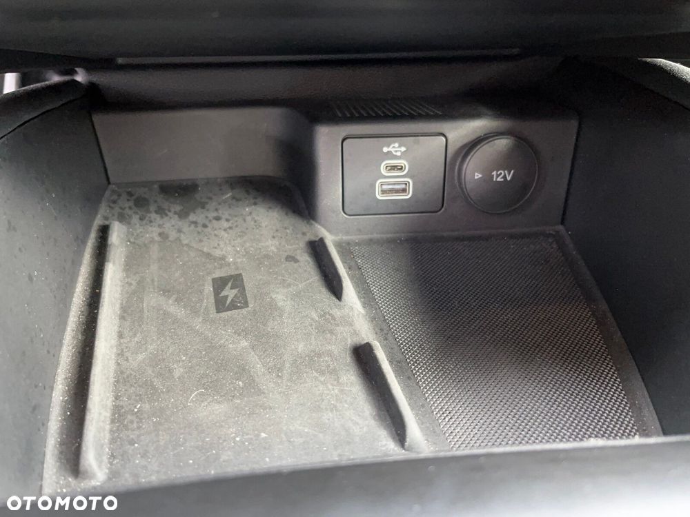 Ford Focus 1.0 EcoBoost Titanium - 28