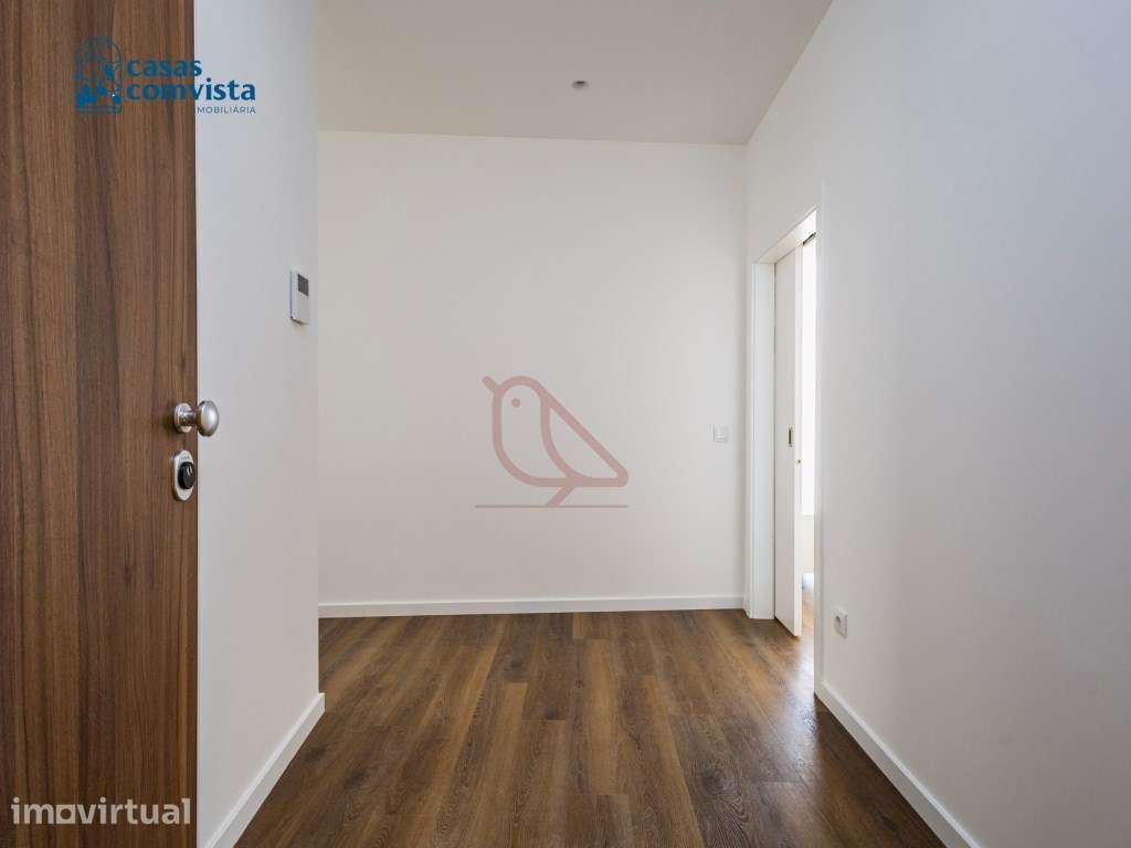 Apartamento T2 / Varanda / Novo / Santuário Fátima / Fátima, Ourém - Grande imagem: 2/26
