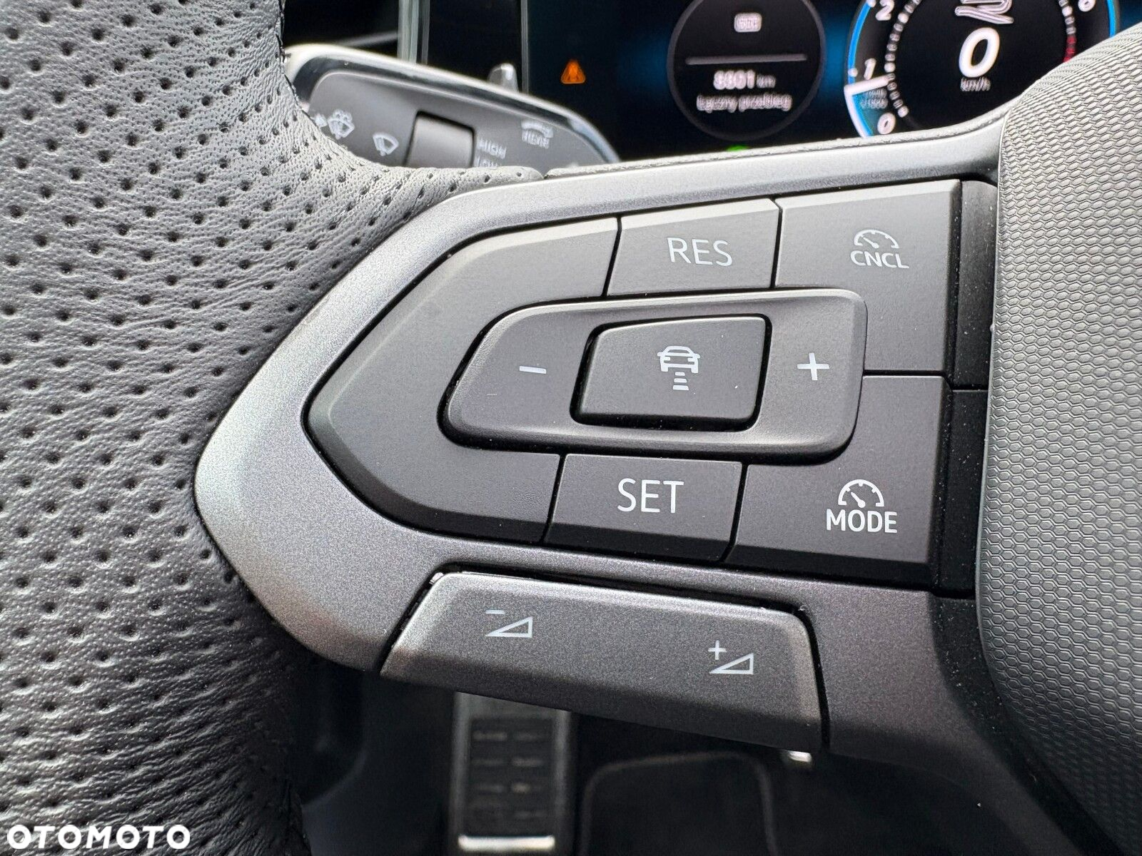 Volkswagen Passat - 29