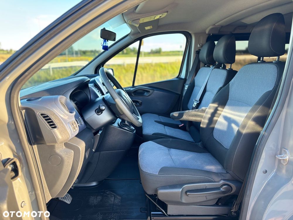 Opel Vivaro - 18