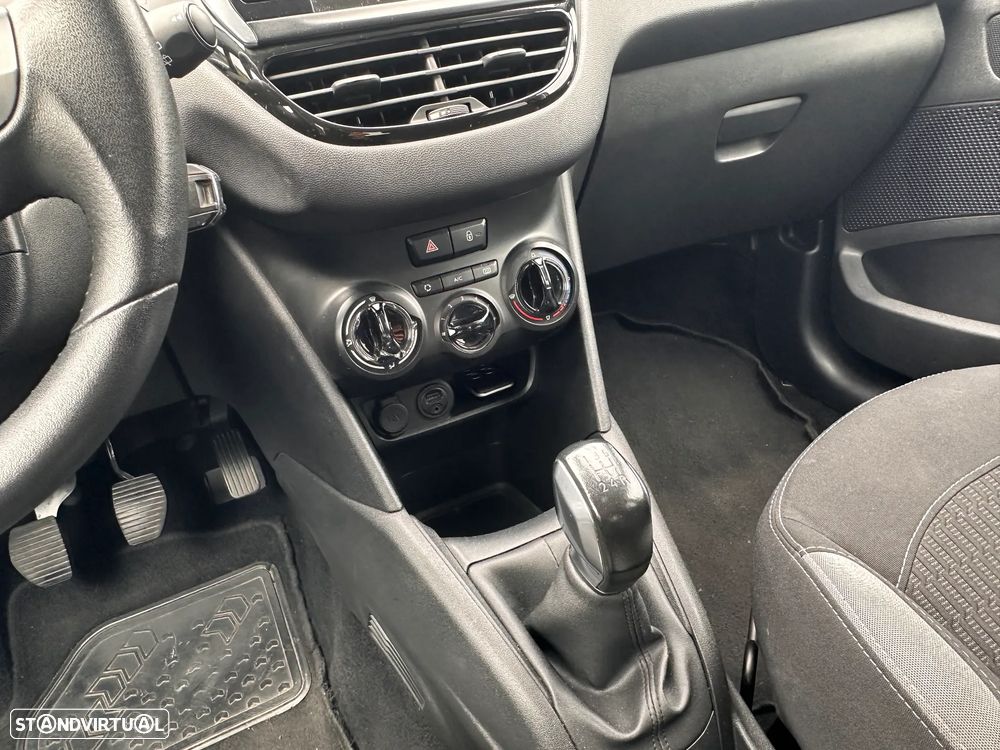 Peugeot 208 1.4 HDi SE Style - 21