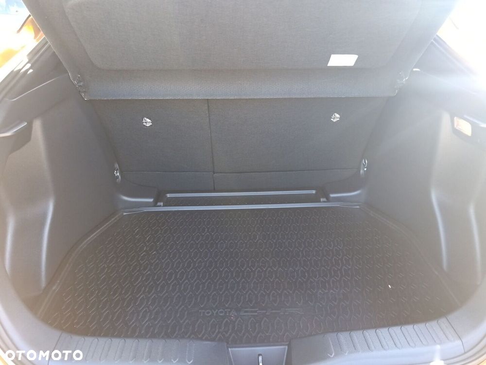 Toyota C-HR 1.8 Hybrid Executive - 13
