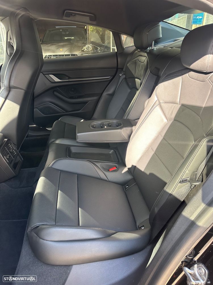 Porsche Taycan 4S - 4