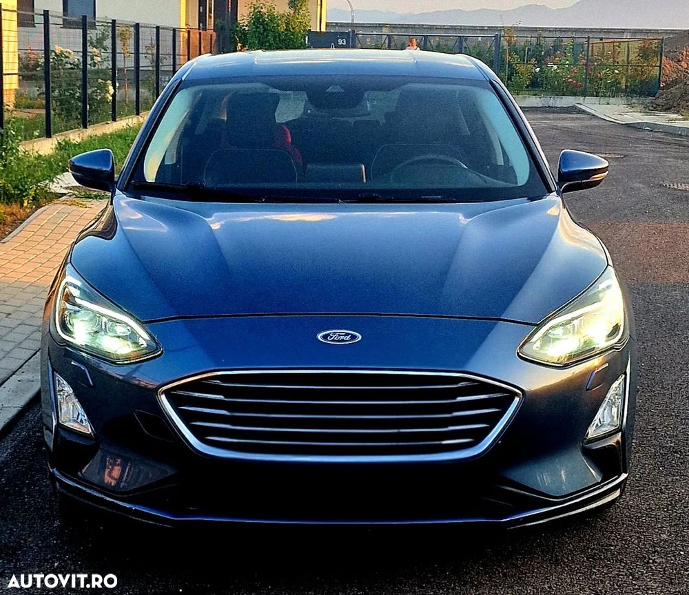 Ford Focus 1.0 EcoBoost Titanium Business - 8