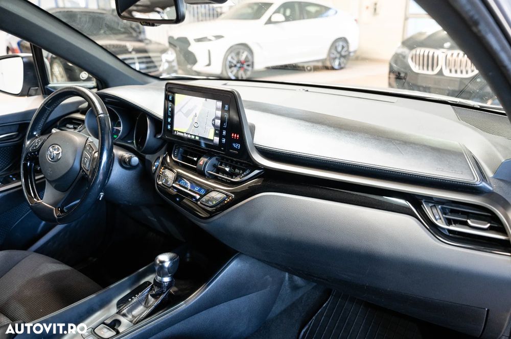 Toyota C-HR 1.8 HSD 4x2 CVT C-lassy - 32