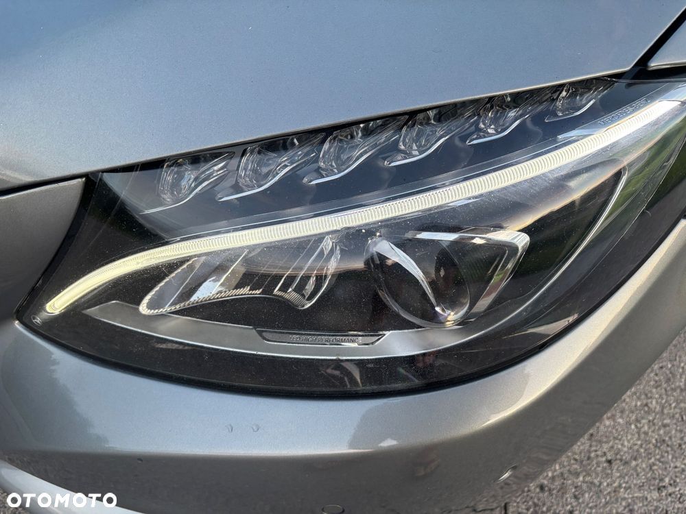 Mercedes-Benz Klasa C 180 7G-TRONIC Exclusive - 37