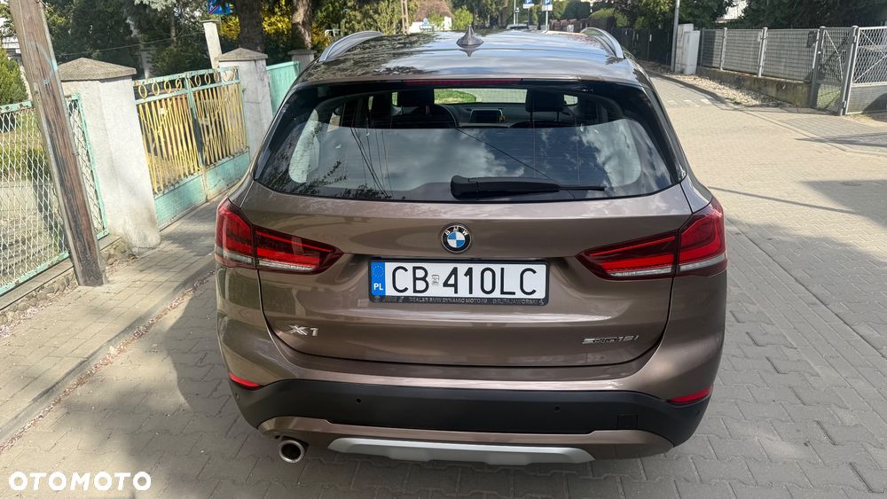 BMW X1 sDrive18i Business Edition - 6