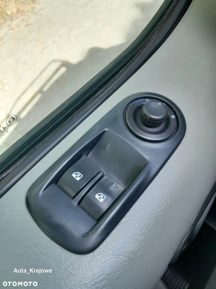 Renault TRAFIC - 17