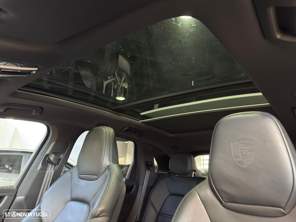 Porsche Cayenne E-Hybrid Platinum Edition - 41
