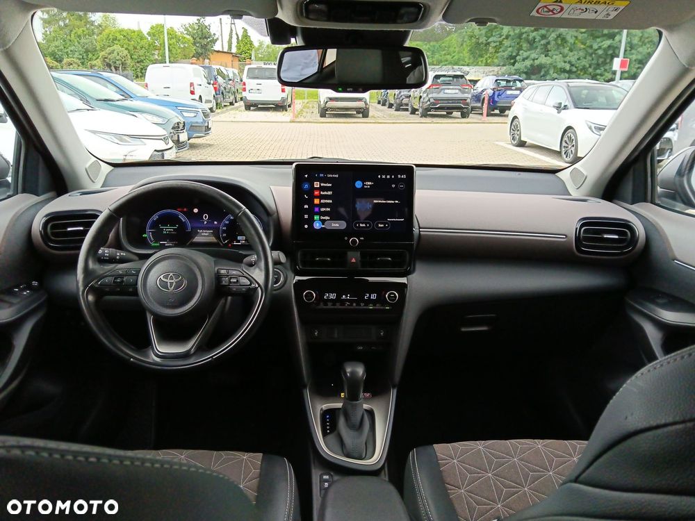 Toyota Yaris Cross Hybrid 1.5 Executive - 12