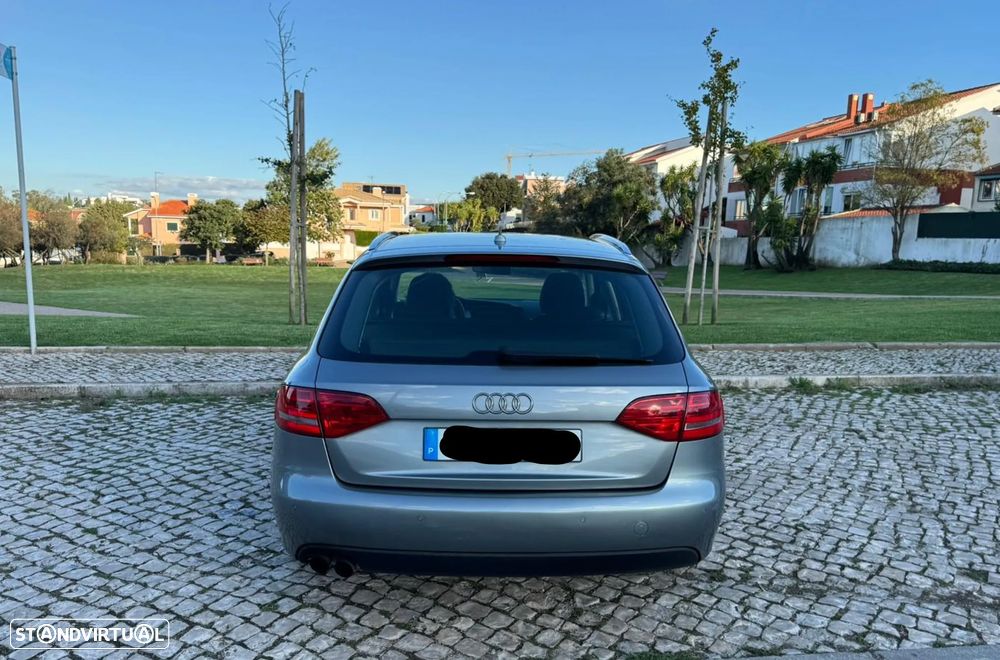 Audi A4 Avant 2.0 TDI Advance - 5