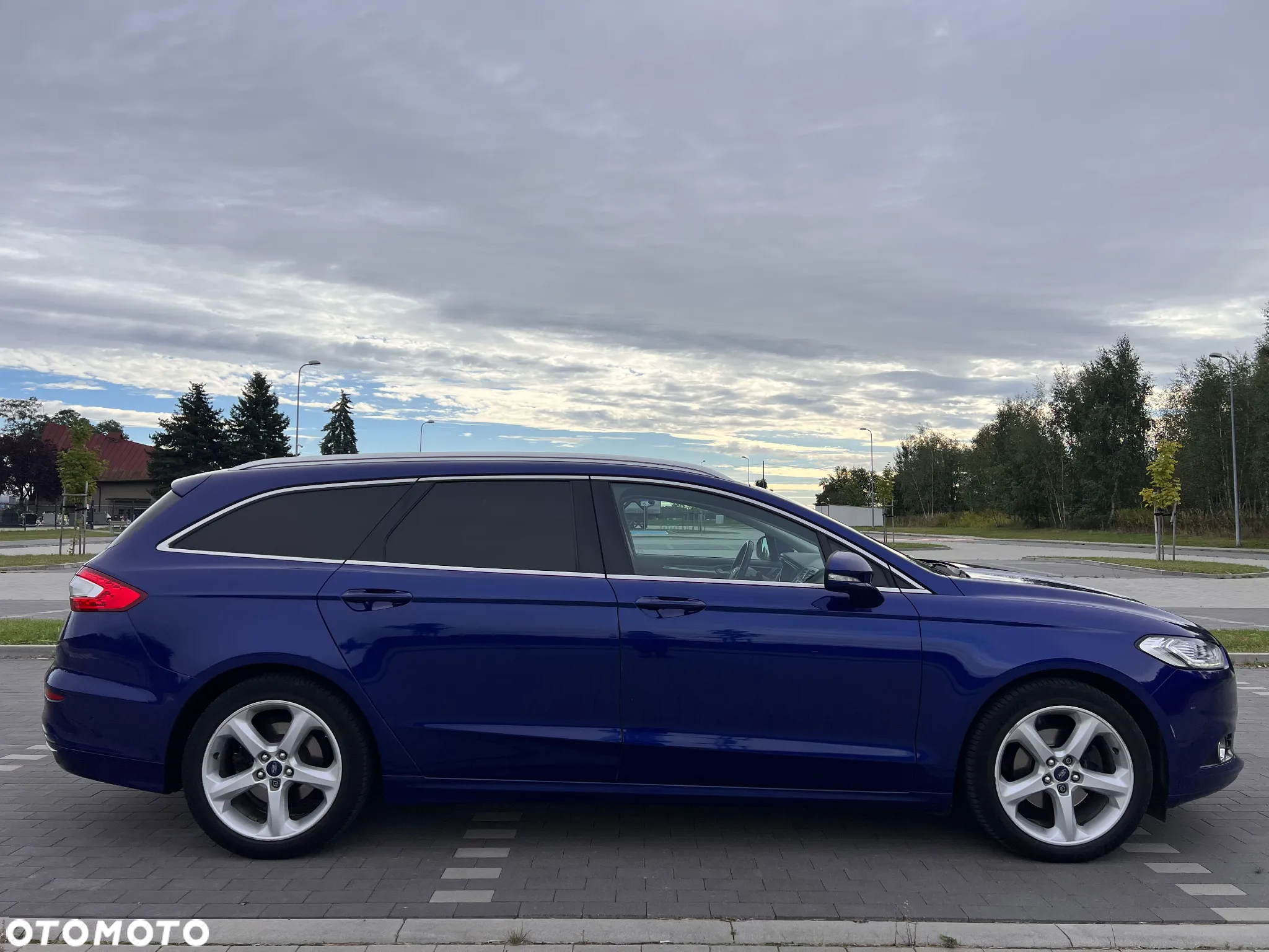 Ford Mondeo 2.0 TDCi Bi-Turbo Titanium PowerShift - 4