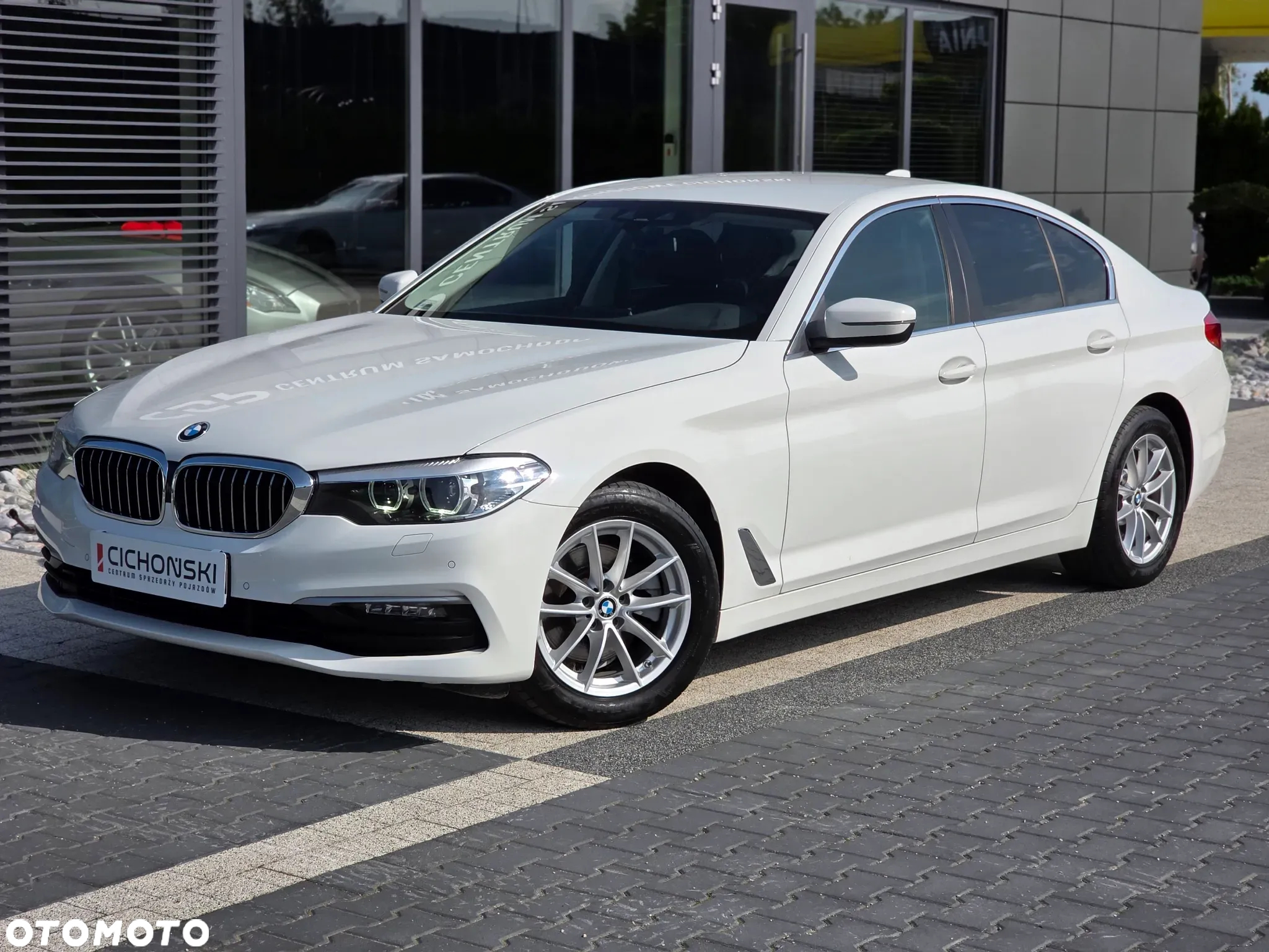 BMW Seria 5 520i - 13