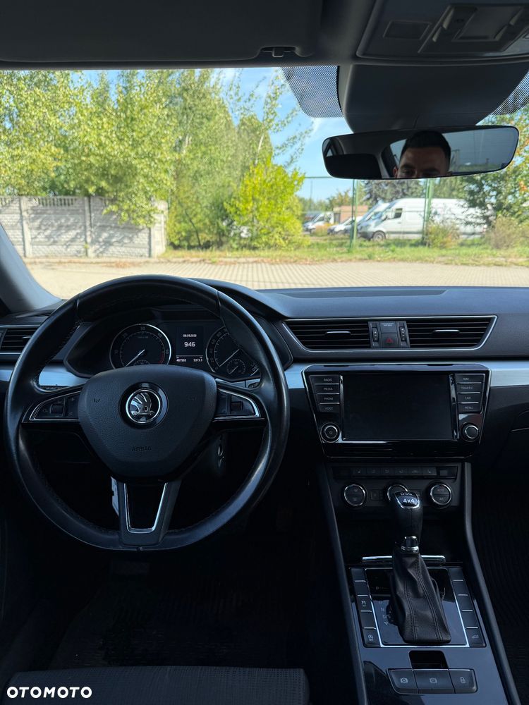 Skoda Superb 2.0 TDI 4x4 Ambition DSG - 10