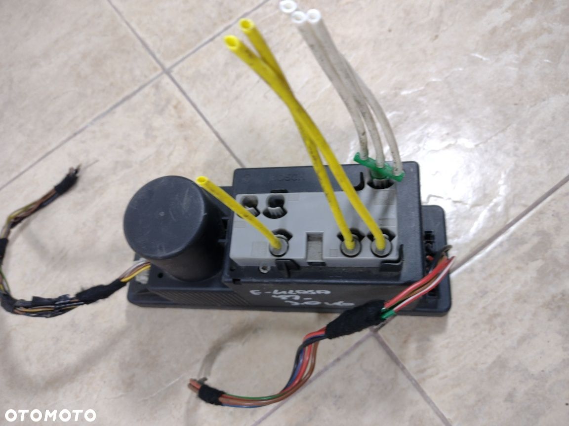 Pompka centralnego zamka Mercedes e klasa W210 e240 W202 wysyłka OLX - 1