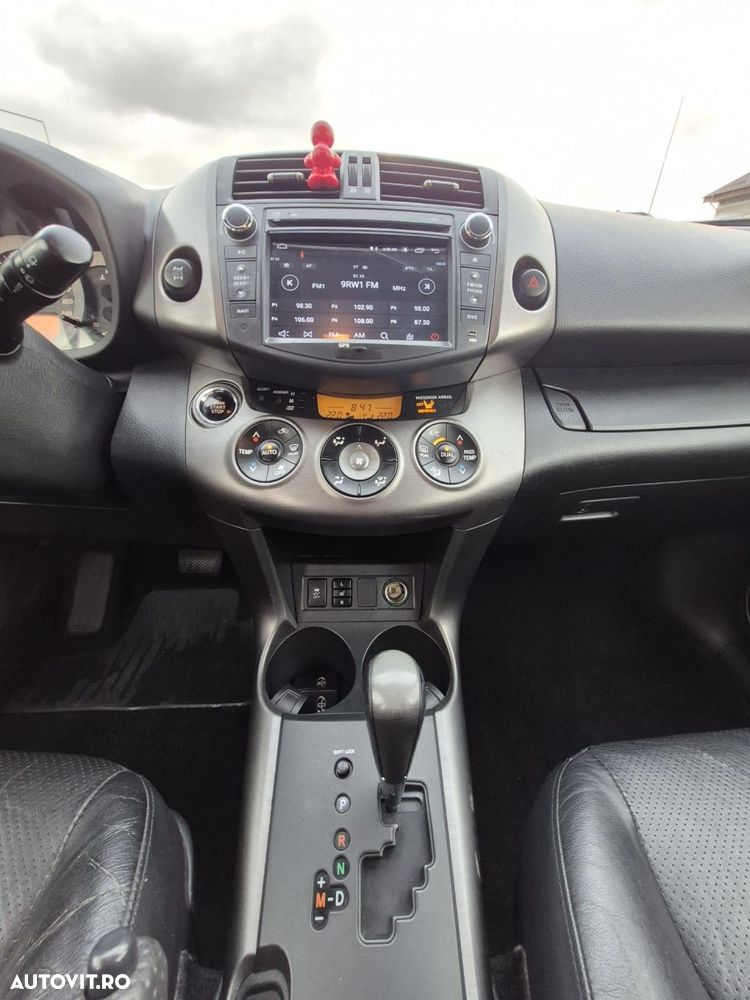 Toyota RAV4 - 15
