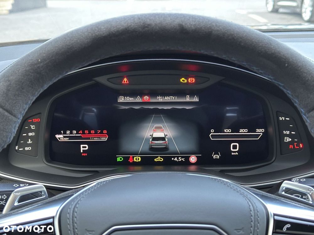 Audi RS6 Avant - 17