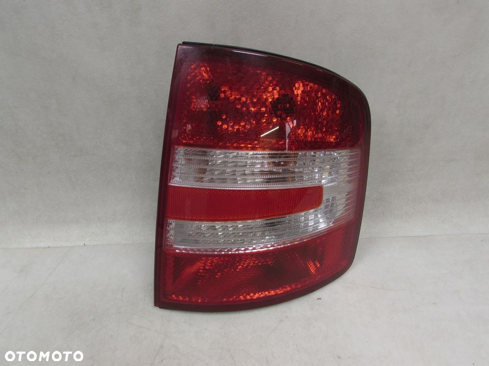 SKODA FABIA I SEDAN KOMBI LIFT 04-08 LAMPA TYL PRAWA 6Y9945112 - 4