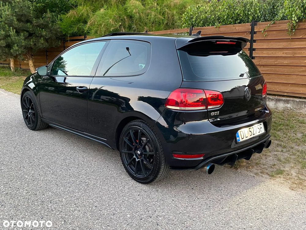 Volkswagen Golf 2.0 TSI GTI - 2