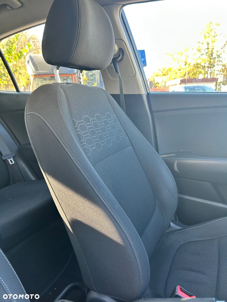 Kia Rio 1.4 crdi M - 9