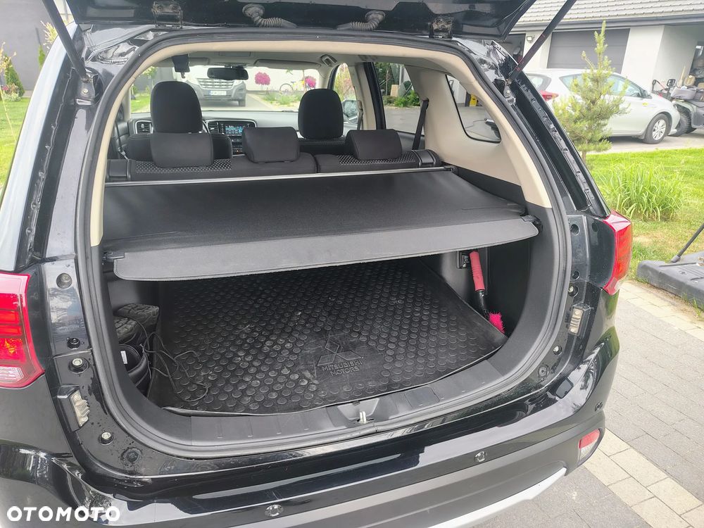 Mitsubishi Outlander 2.0 Intense + 4WD CVT - 35