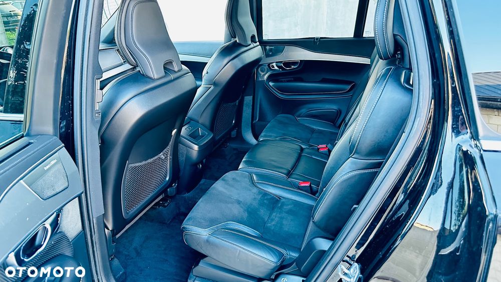 Volvo XC 90 D5 SCR AWD R-Design 7os - 26