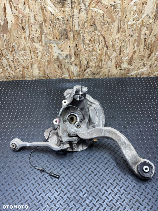ZWROTNICA LEWA PRZEDNIA LEWY PRZÓD BMW F34 6798261 XDRIVE