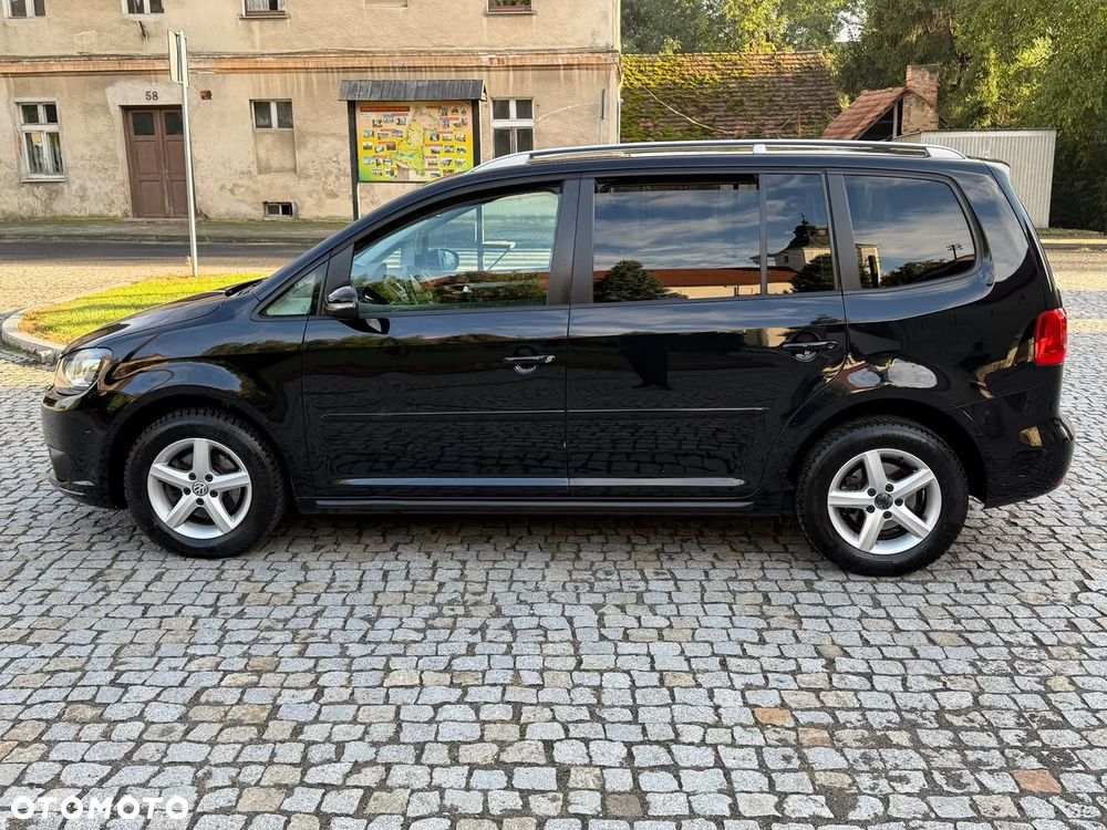 Volkswagen Touran - 8
