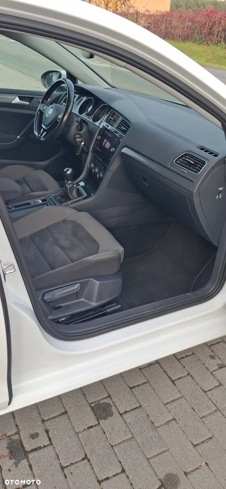 Volkswagen Golf 1.6 TDI BMT Highline - 31