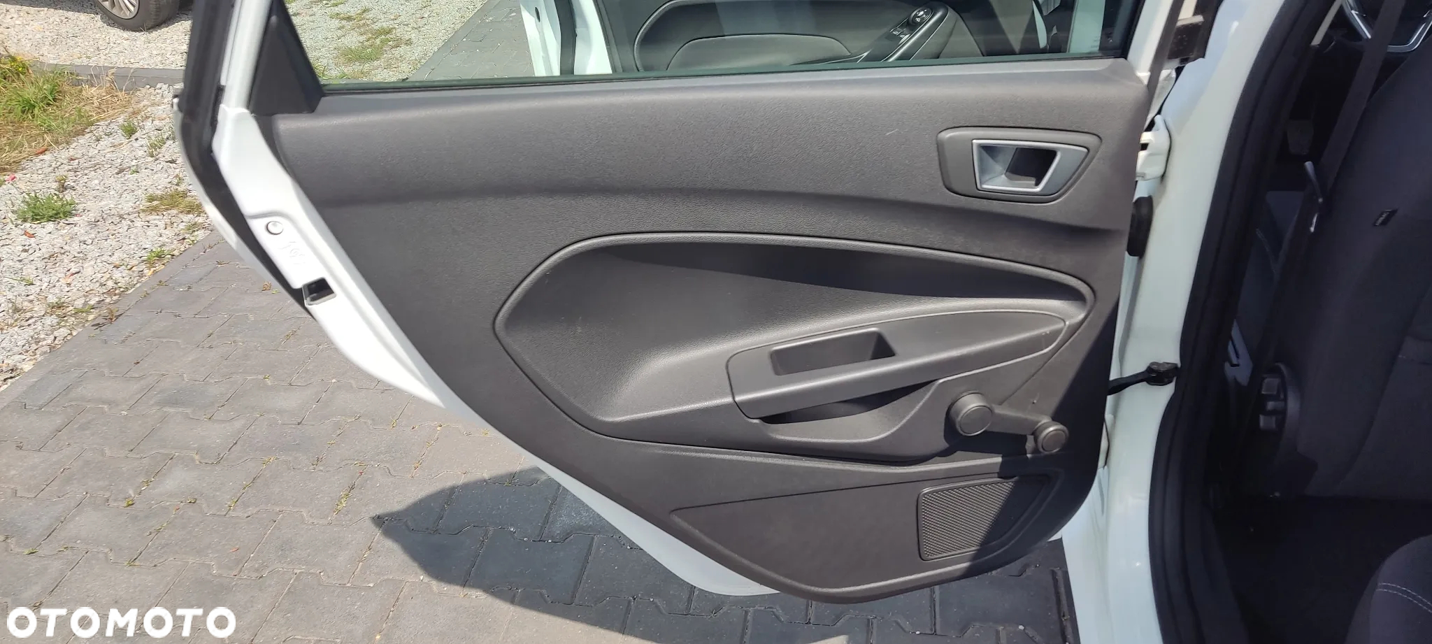 Ford Fiesta 1.25 Trend EU5 - 26