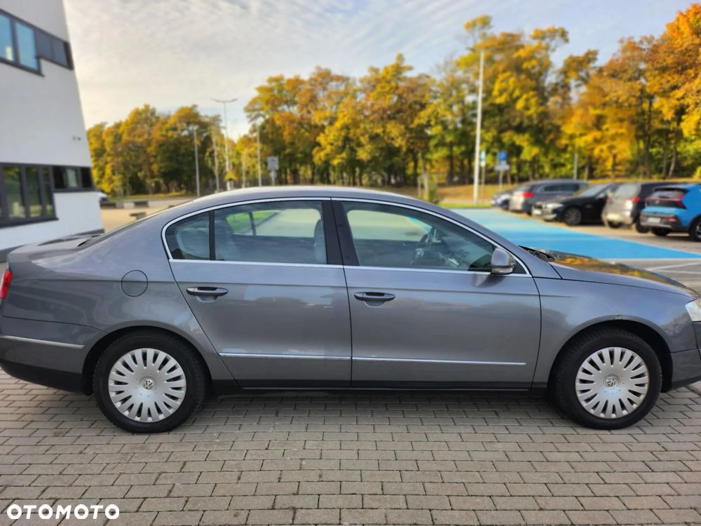 Volkswagen Passat - 5