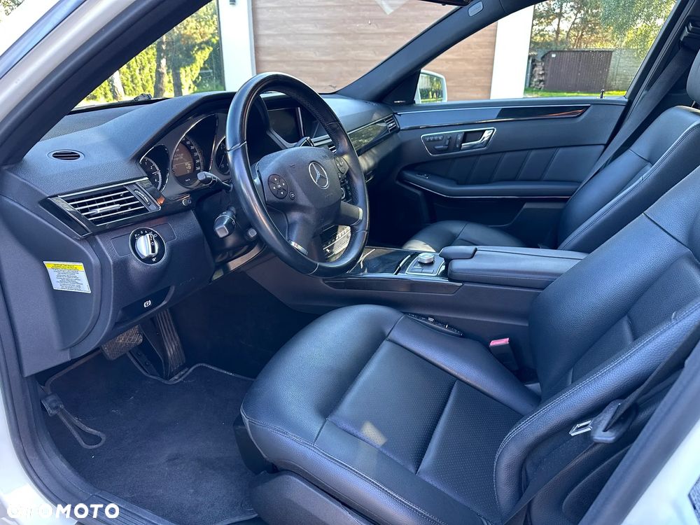 Mercedes-Benz Klasa E 350 4Matic 7G-TRONIC Avantgarde - 16