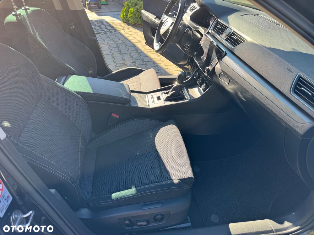 Skoda Superb 2.0 TDI SCR Active DSG - 9