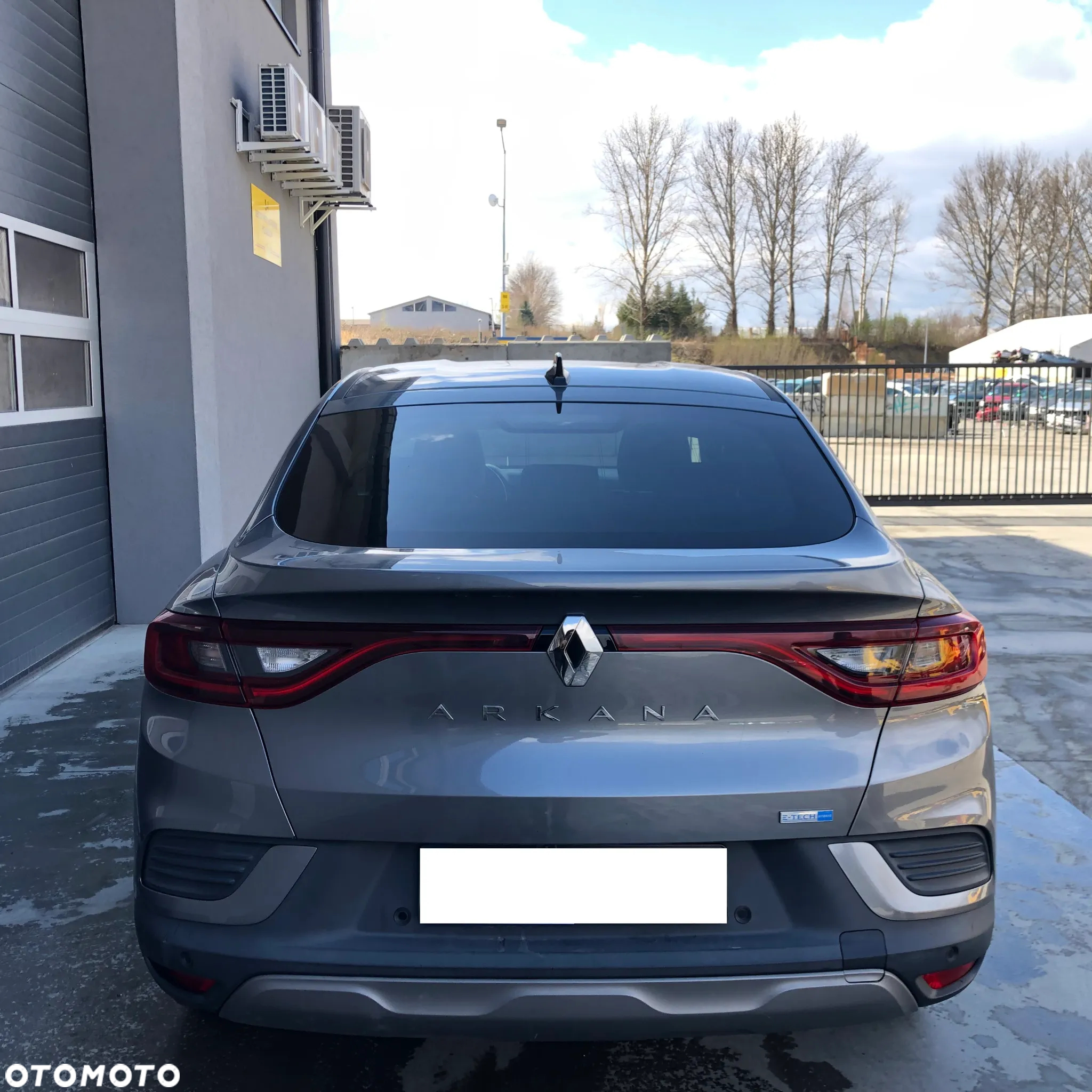 Renault Arkana 1.6 E-TECH Intens MMT - 4