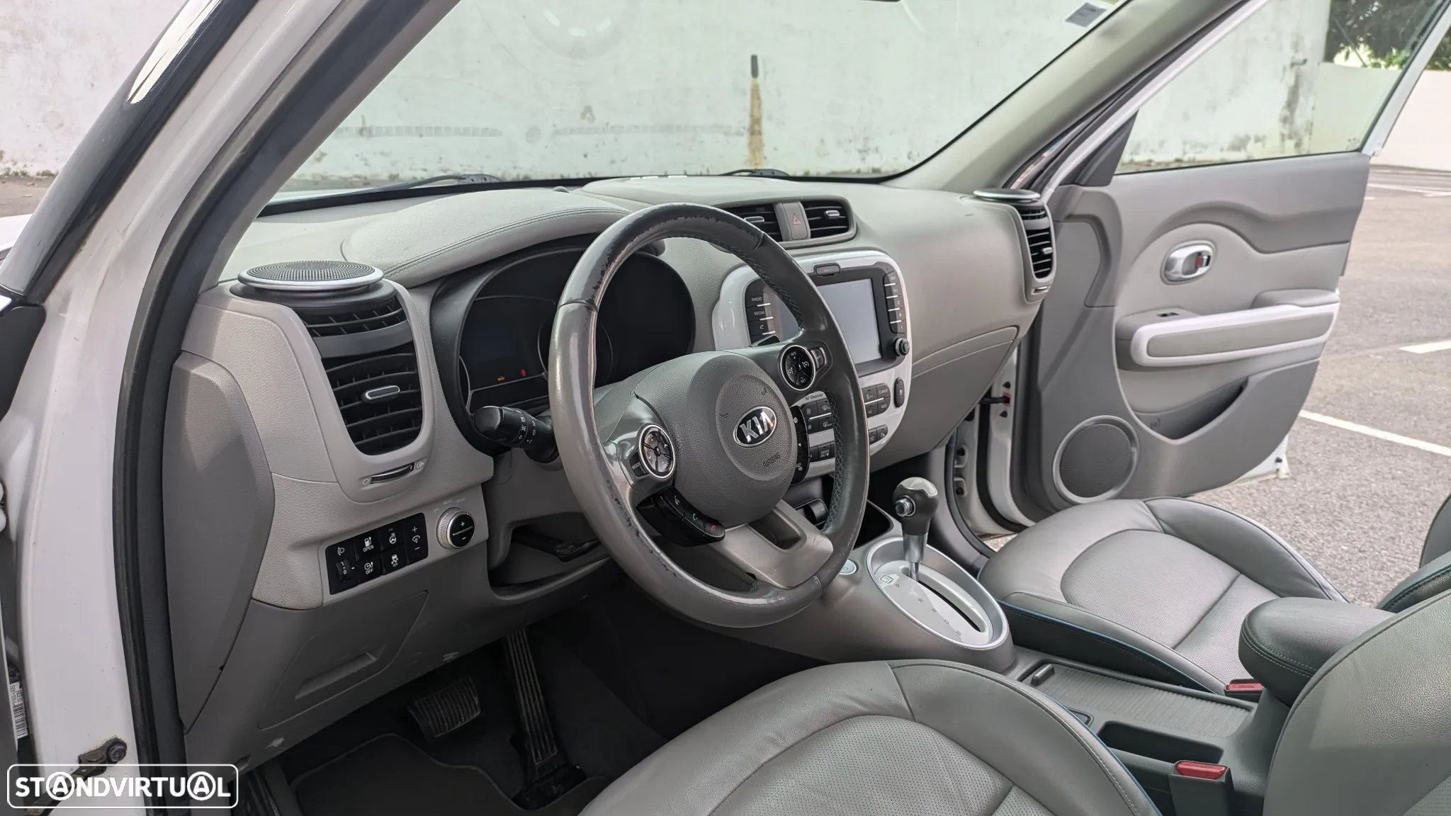 Kia e-Soul EV Play - 12