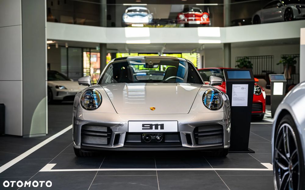 Porsche 911 Carrera S - 7