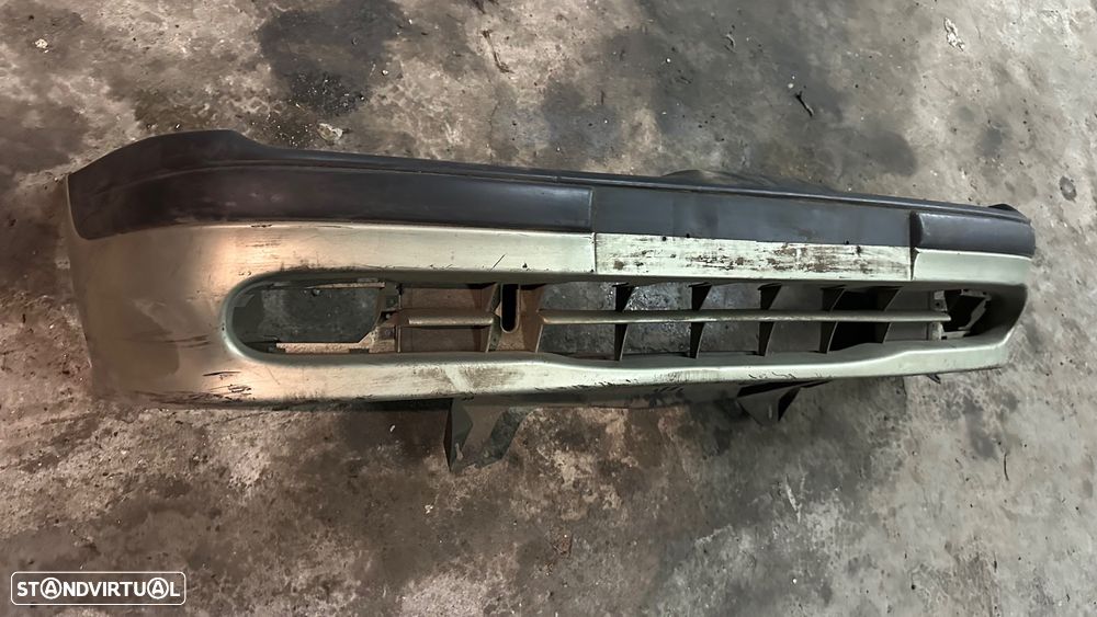 Parachoque Renault Megane 96 - 3