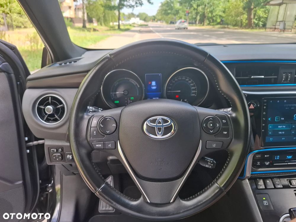 Toyota Auris - 17