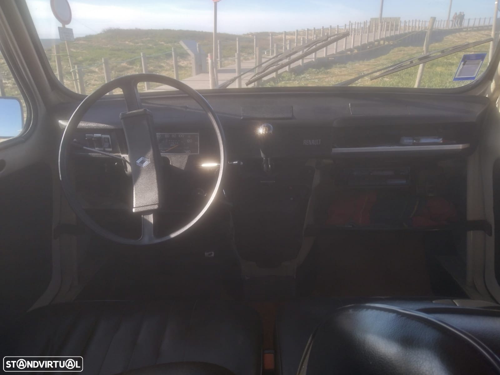 Renault 4 - 2