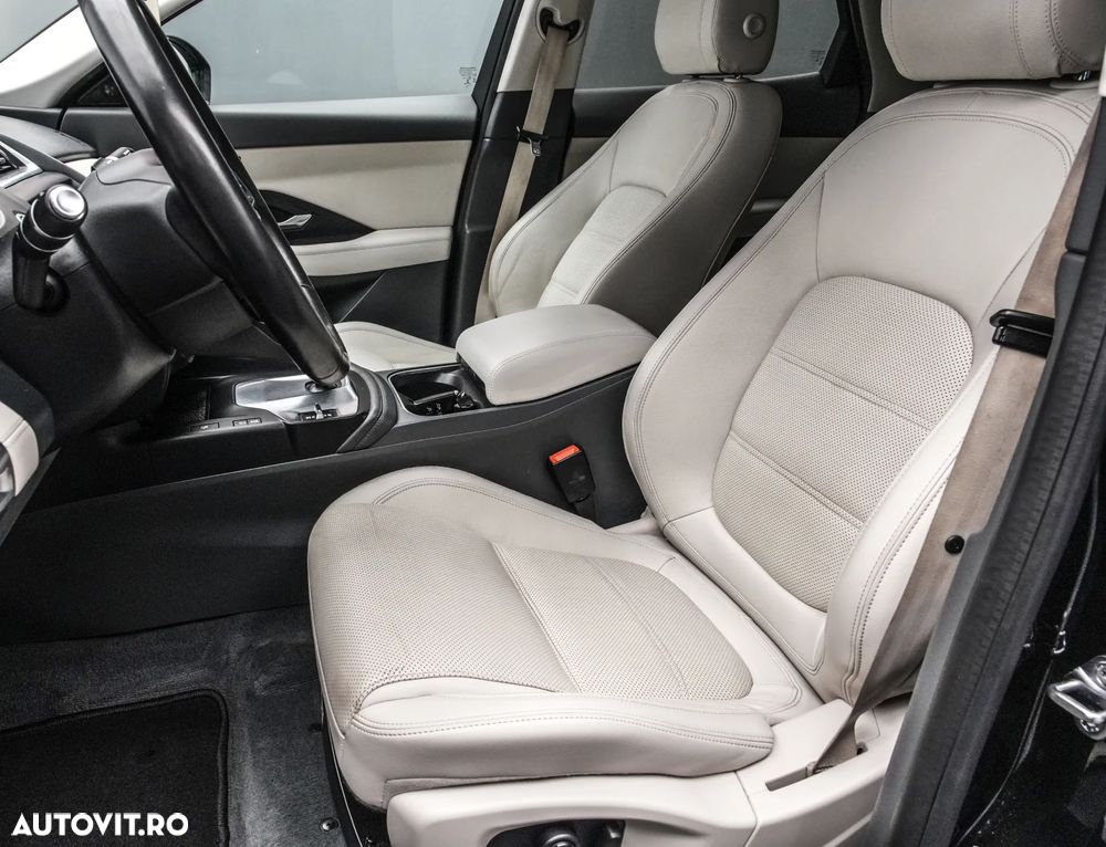 Jaguar E-Pace D150 AWD HSE - 13