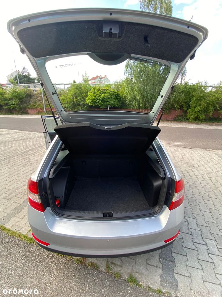 Skoda RAPID 1.2 TSI Active - 11