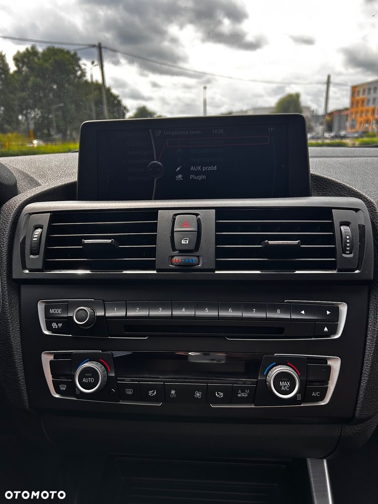 BMW Seria 1 118i Sport Line - 21