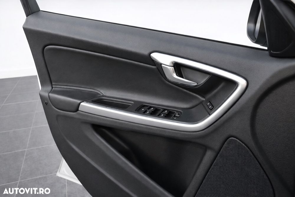 Volvo V60 D2 Geartronic Kinetic - 15