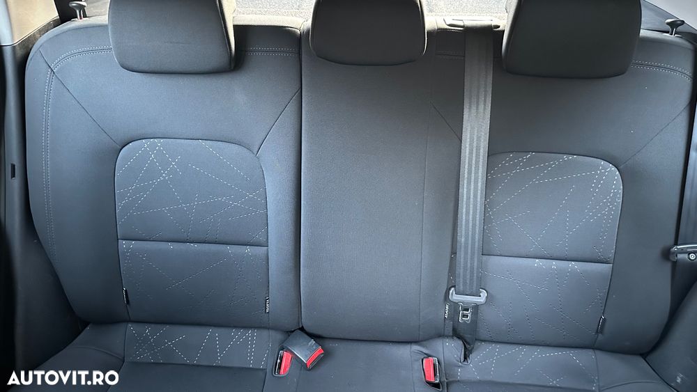 Kia Rio 1.1 CRDI Business Line - 26