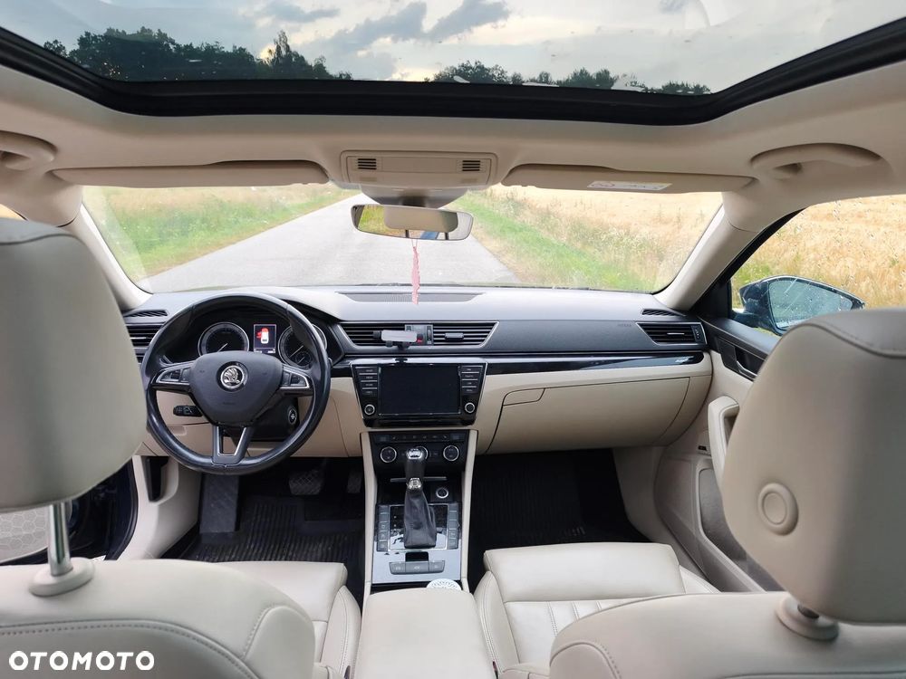 Skoda Superb 2.0 TDI L&K DSG - 9